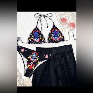 3pcs bikini set for women. Size Small.